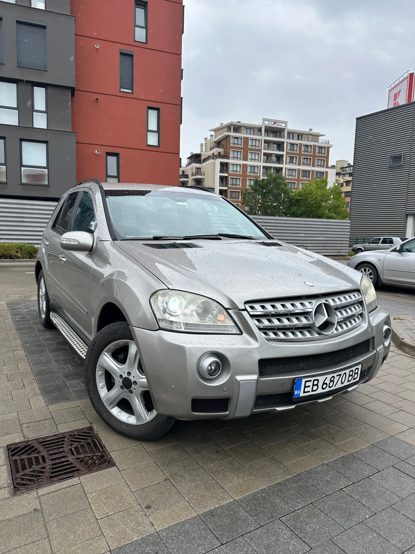 Mercedes-Benz ML 320, снимка 13 - Автомобили и джипове - 54482959