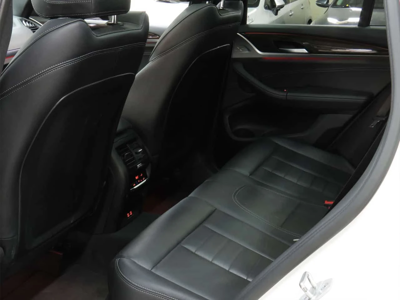 BMW X3 * 30i xDrive30i | Nav | Leather | Pano roof | CarP, снимка 14 - Автомобили и джипове - 55545064