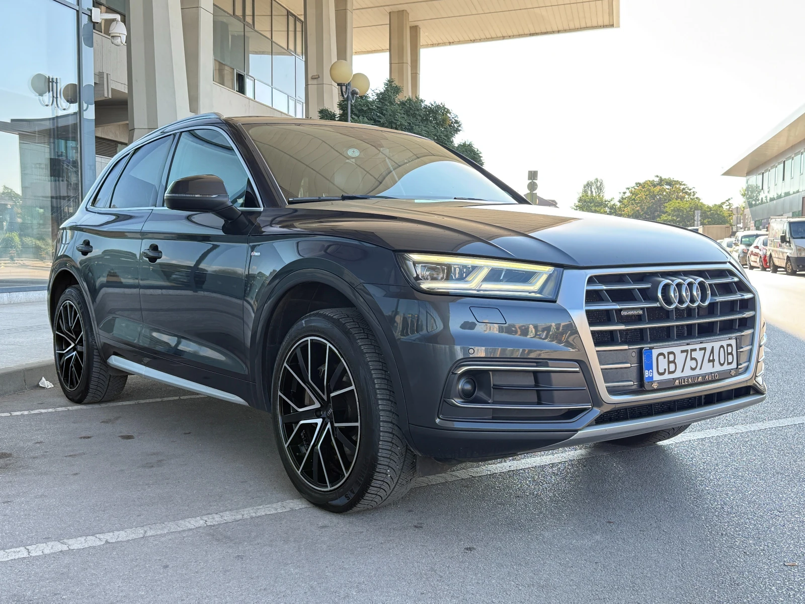 Audi Q5 6 МЕСЕЦА ГАРАНЦИЯ/2.0TDI 190к.с. S Line/Full Led, снимка 7 - Автомобили и джипове - 56071161