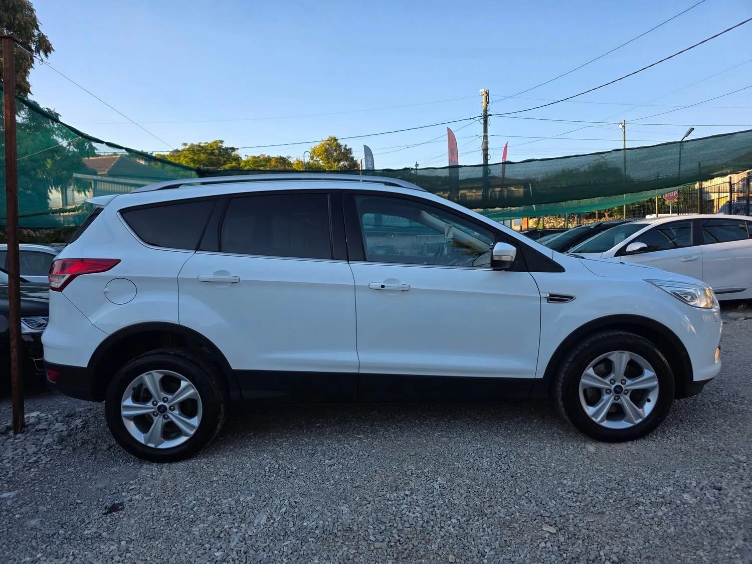 Ford Kuga 2.0TDCI 140K.C. / НАВИ / КАМЕРА / КЕЙЛЕСС, снимка 6 - Автомобили и джипове - 56135993