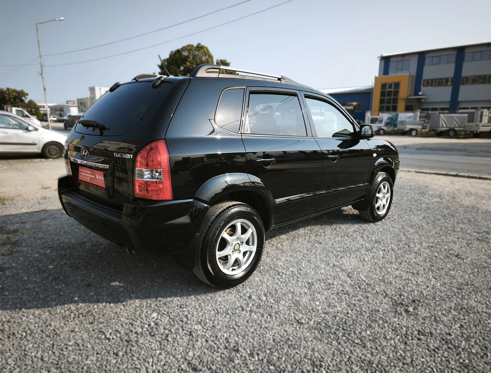 Hyundai Tucson 2.0i 4x2, снимка 4 - Автомобили и джипове - 56154285