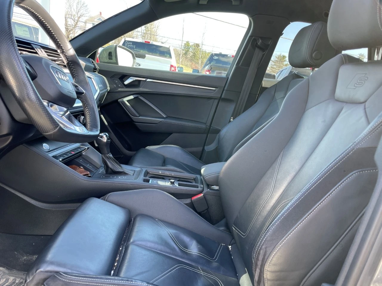 Audi Q3 Technik / 360 / B&O / Distronic / Carfax, снимка 5 - Автомобили и джипове - 56229017