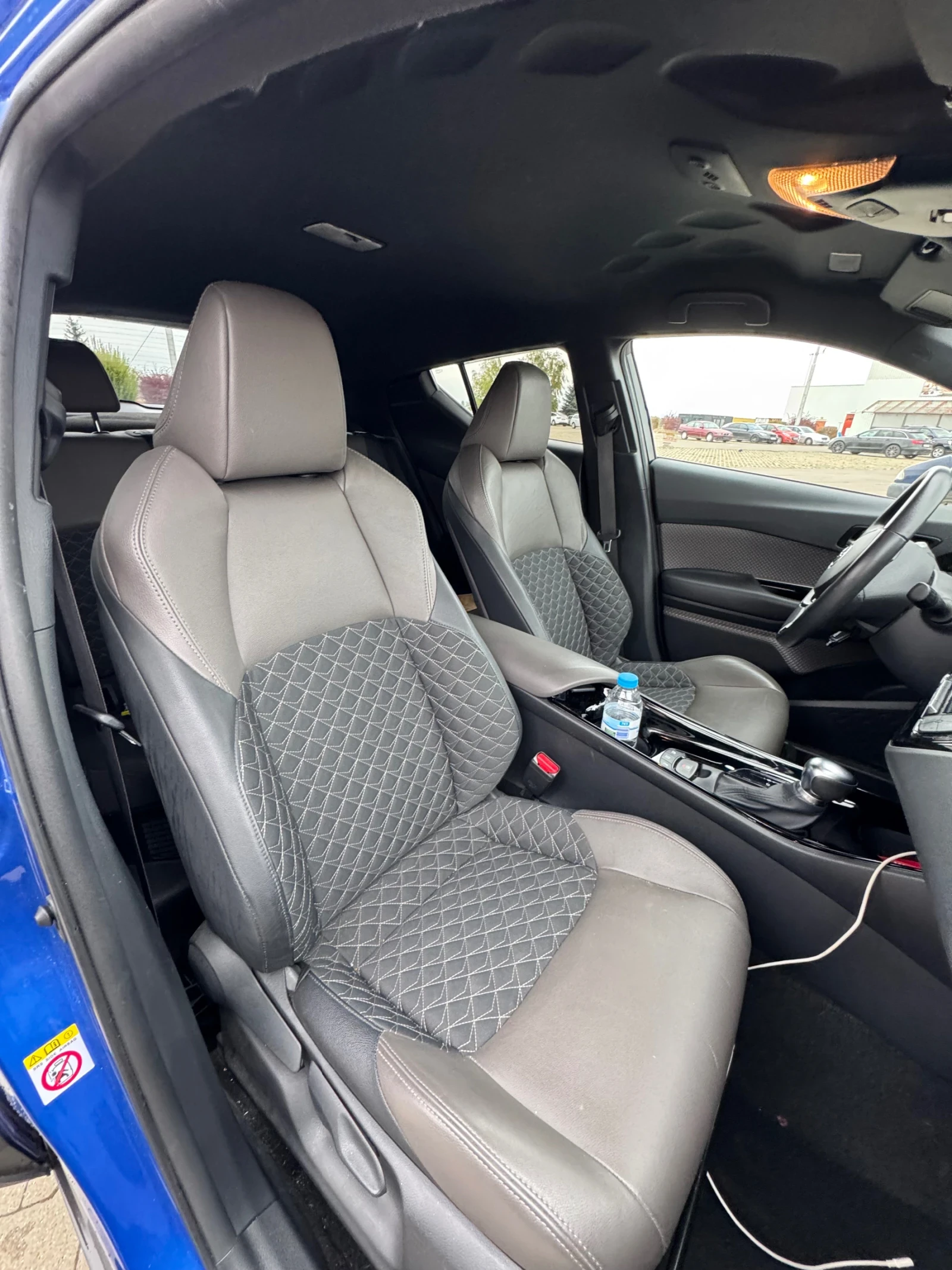 Toyota C-HR 2.0 , снимка 10 - Автомобили и джипове - 56638833