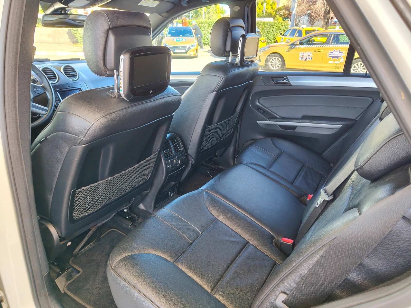 Mercedes-Benz ML 350 Facelift, снимка 9 - Автомобили и джипове - 56639325