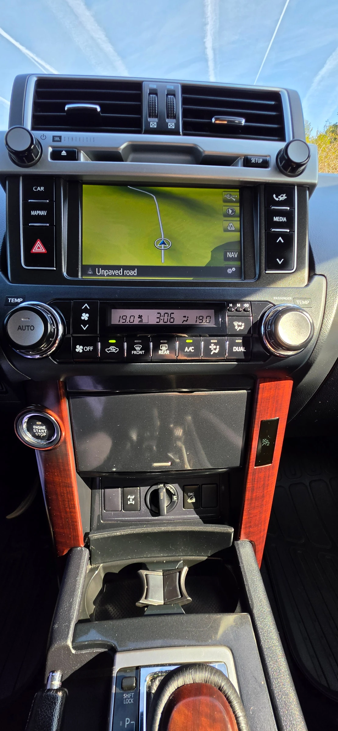 Toyota Land cruiser 2.8 D4D, снимка 14 - Автомобили и джипове - 56741537