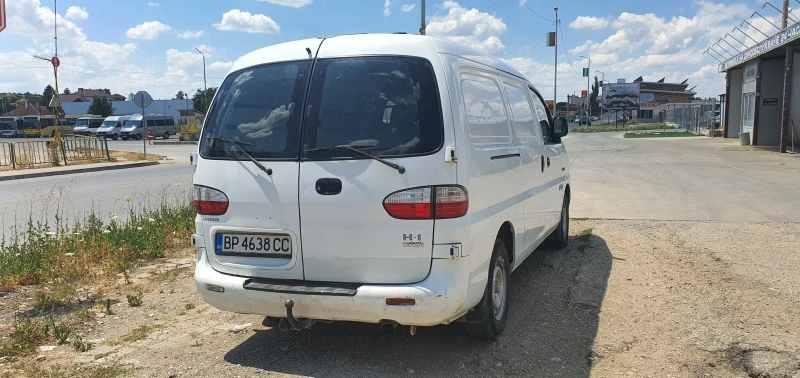 Hyundai H1, снимка 2 - Бусове и автобуси - 49582036