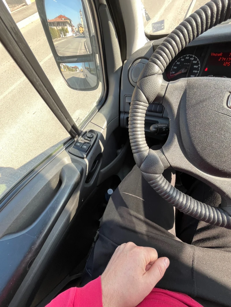 Iveco 35c13 Daily, снимка 11 - Камиони - 52219885