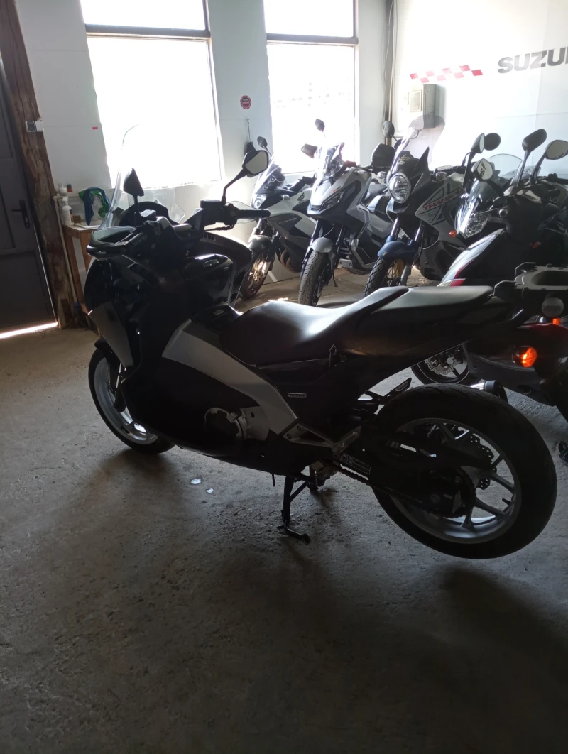 Honda Integra 700i, снимка 3 - Мотоциклети и мототехника - 50205725