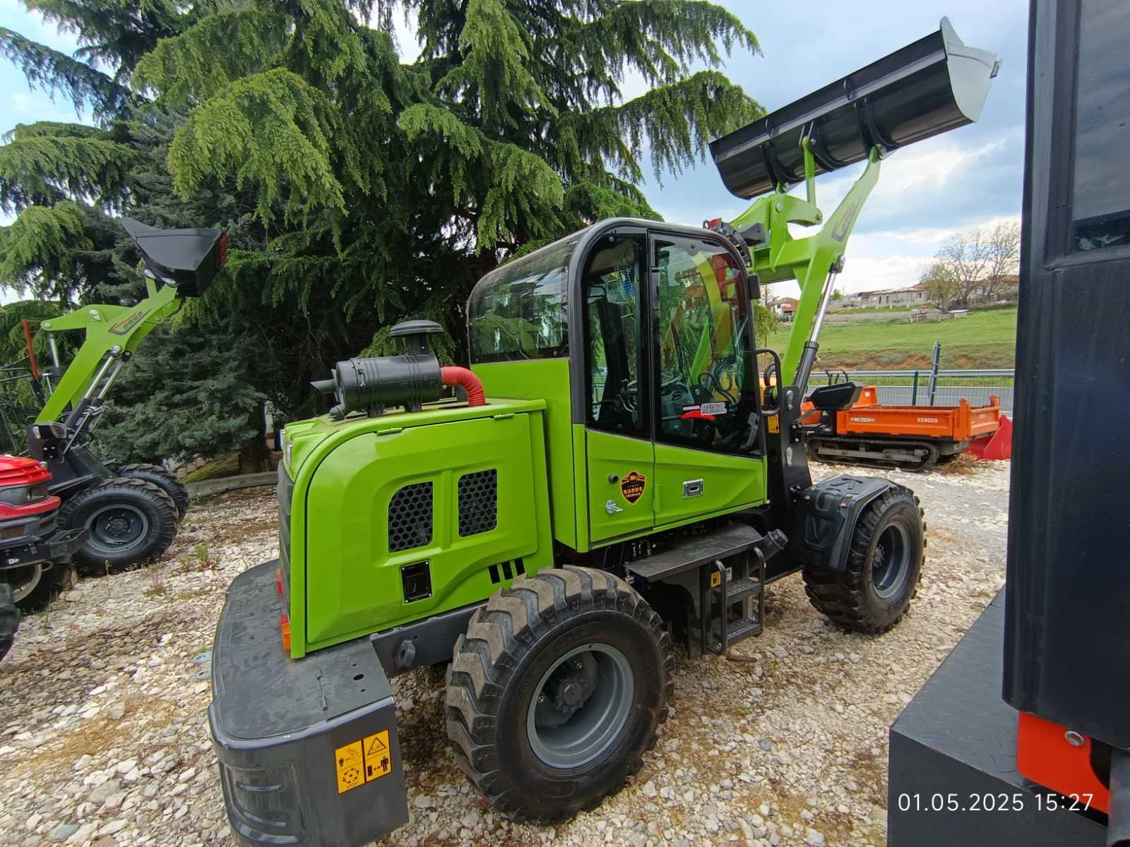 Челен товарач Komatsu ЧИСТО НОВ 65к.с.4х4, снимка 11 - Индустриална техника - 53826763