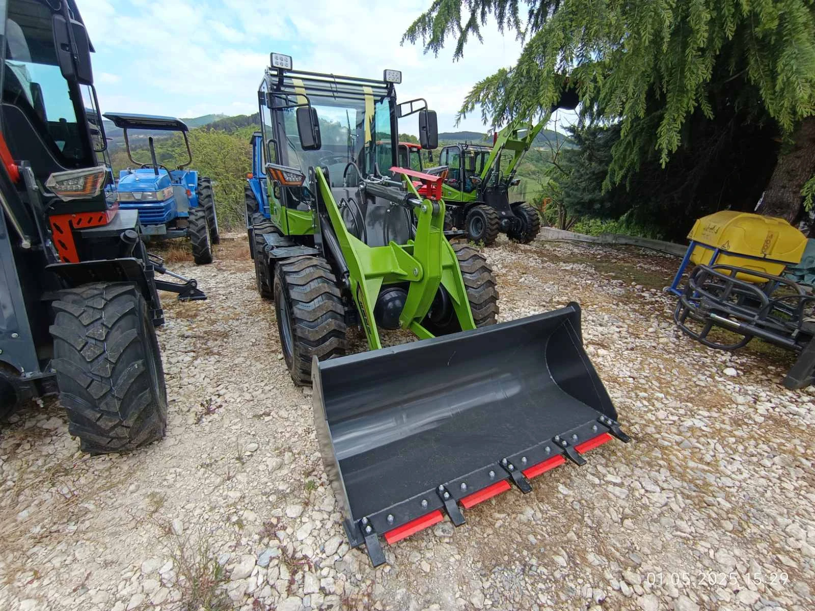 Челен товарач Komatsu ЧИСТО НОВ 65к.с.4х4, снимка 4 - Индустриална техника - 53826763