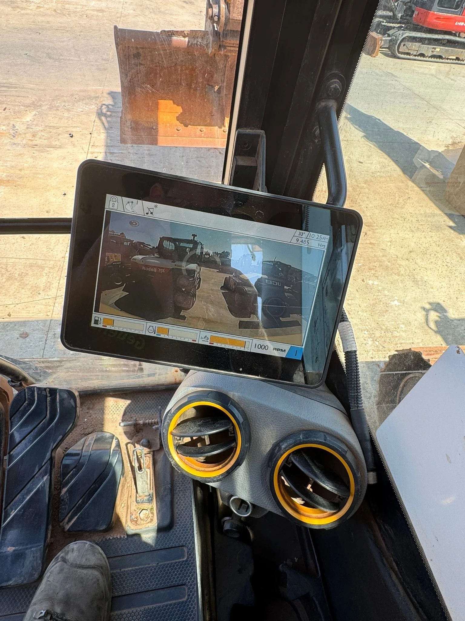 Багер JCB 150 X LC ДВЕ КОФИ ЛИЗИНГ, снимка 7 - Индустриална техника - 55048696