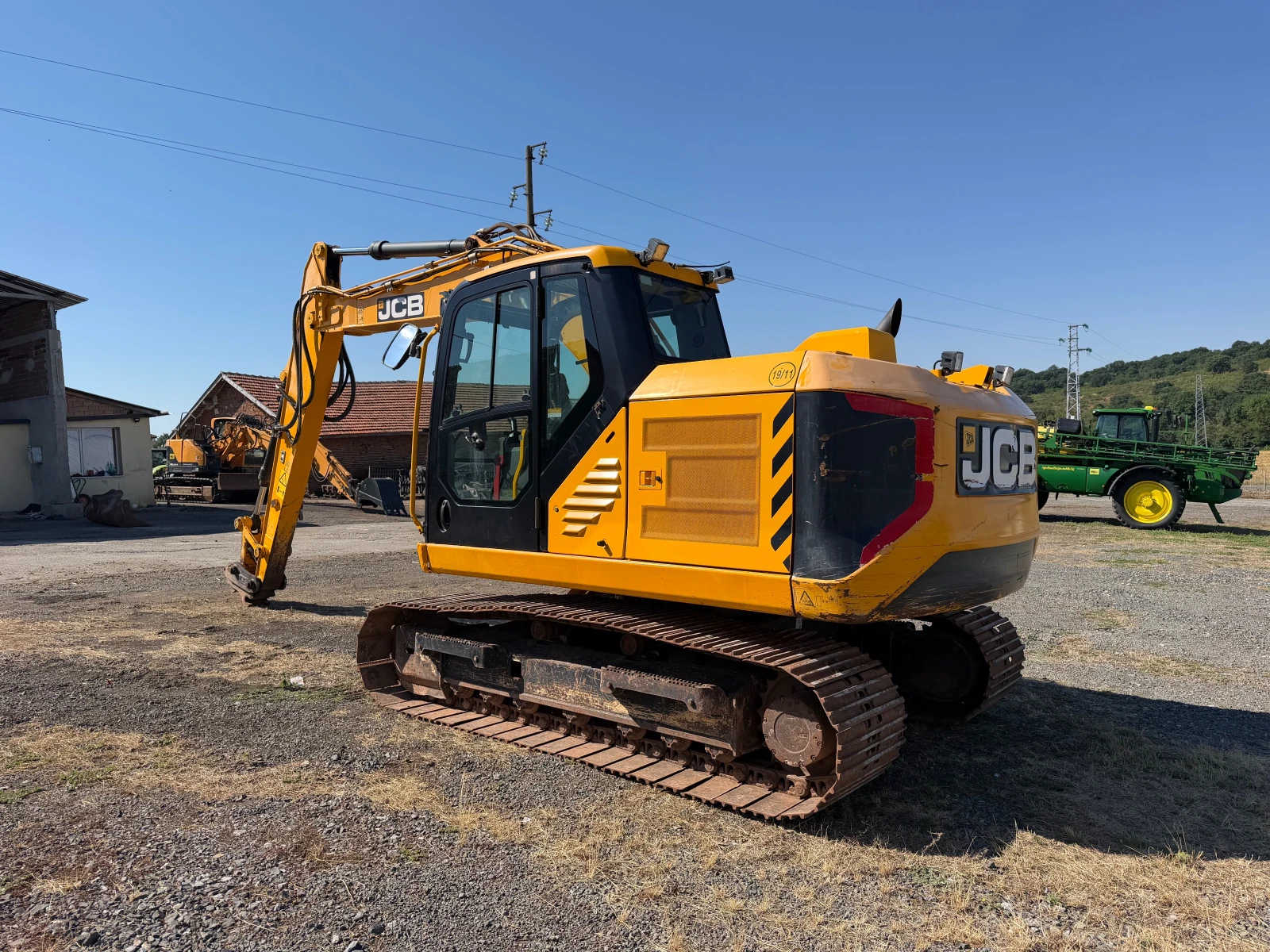 Багер JCB 150 X LC ДВЕ КОФИ ЛИЗИНГ, снимка 3 - Индустриална техника - 55048696