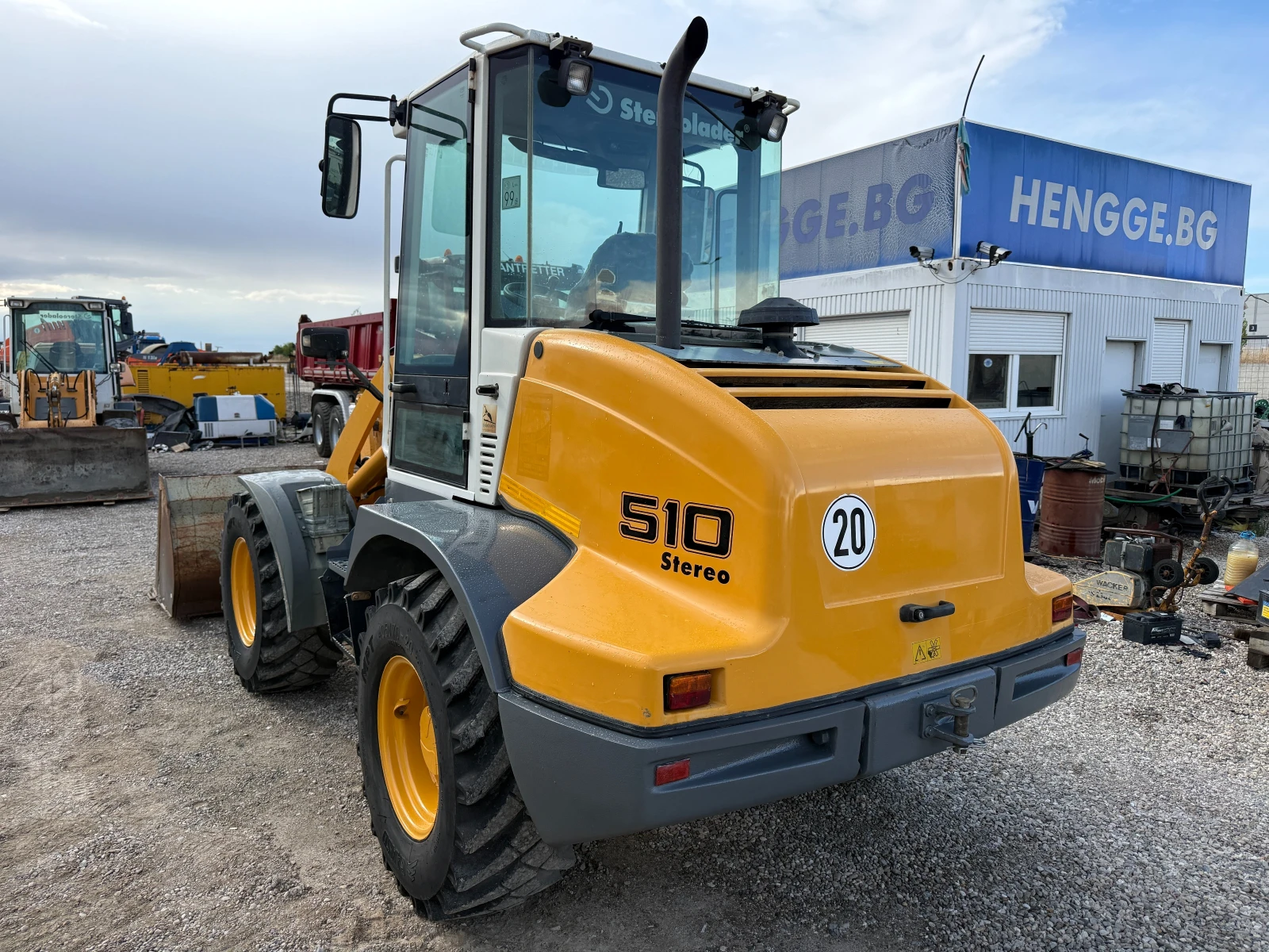 Челен товарач Liebherr 510, снимка 16 - Индустриална техника - 56533065