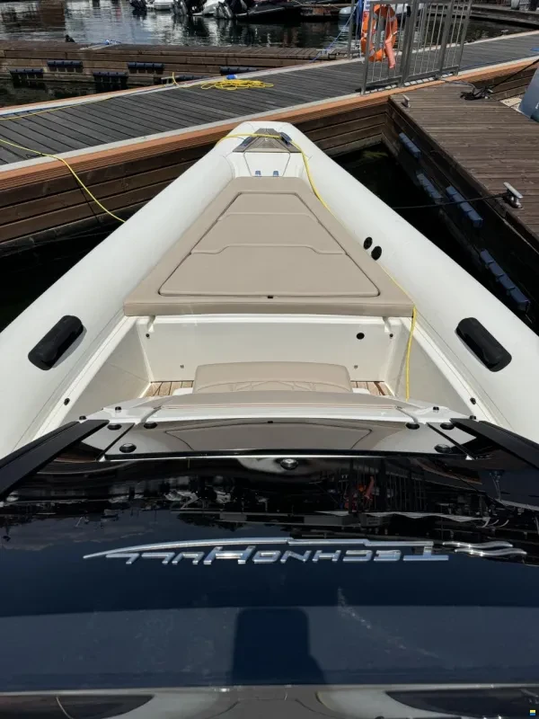Надуваема лодка Technohull GT7 - изображение 9