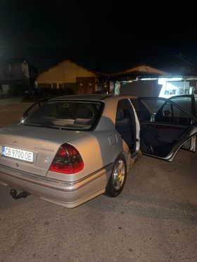Mercedes-Benz C 200, снимка 11