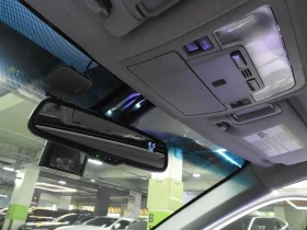 Toyota Camry Hybrid Xle, снимка 17