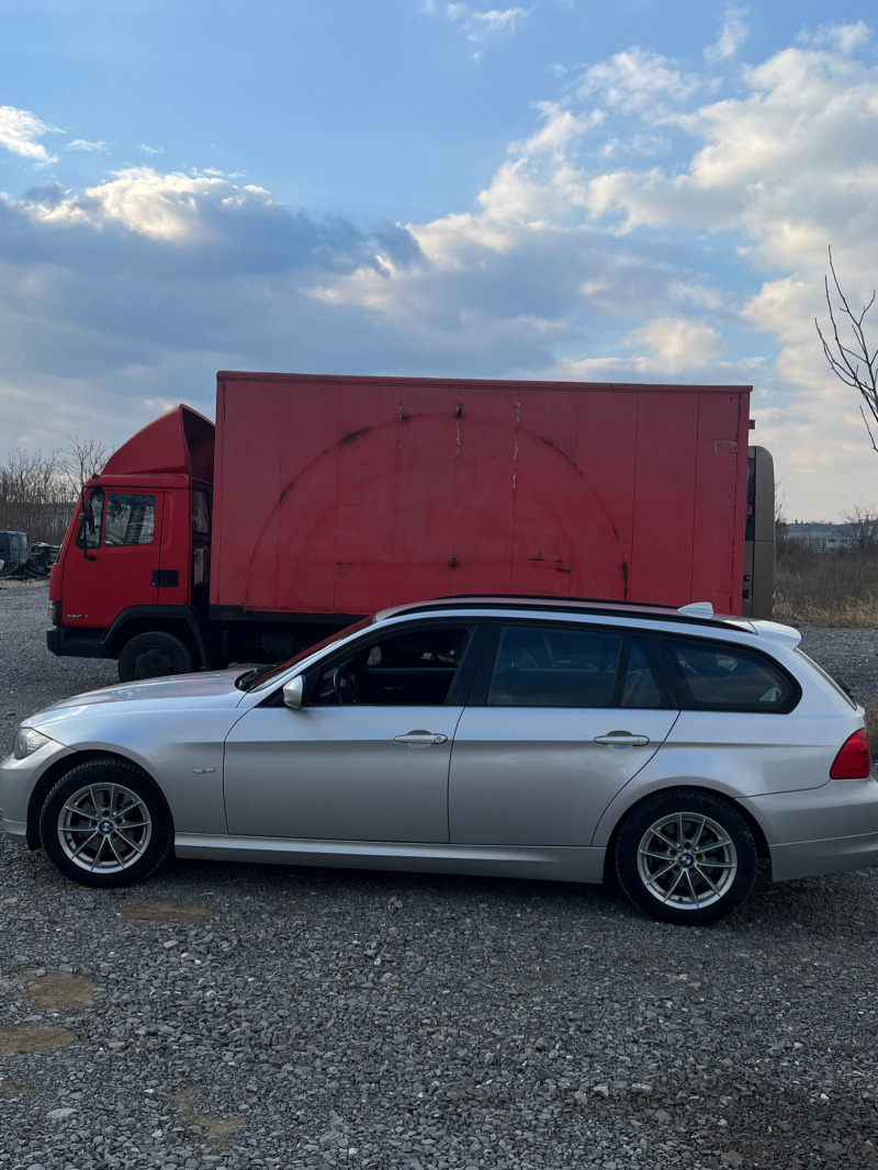 BMW 318 E91, снимка 5 - Автомобили и джипове - 44356620