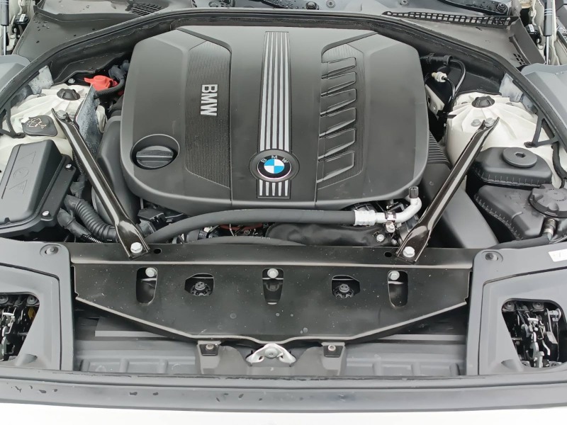 BMW 530 x-drive/M -pacet/Swiss/, снимка 14 - Автомобили и джипове - 45665658