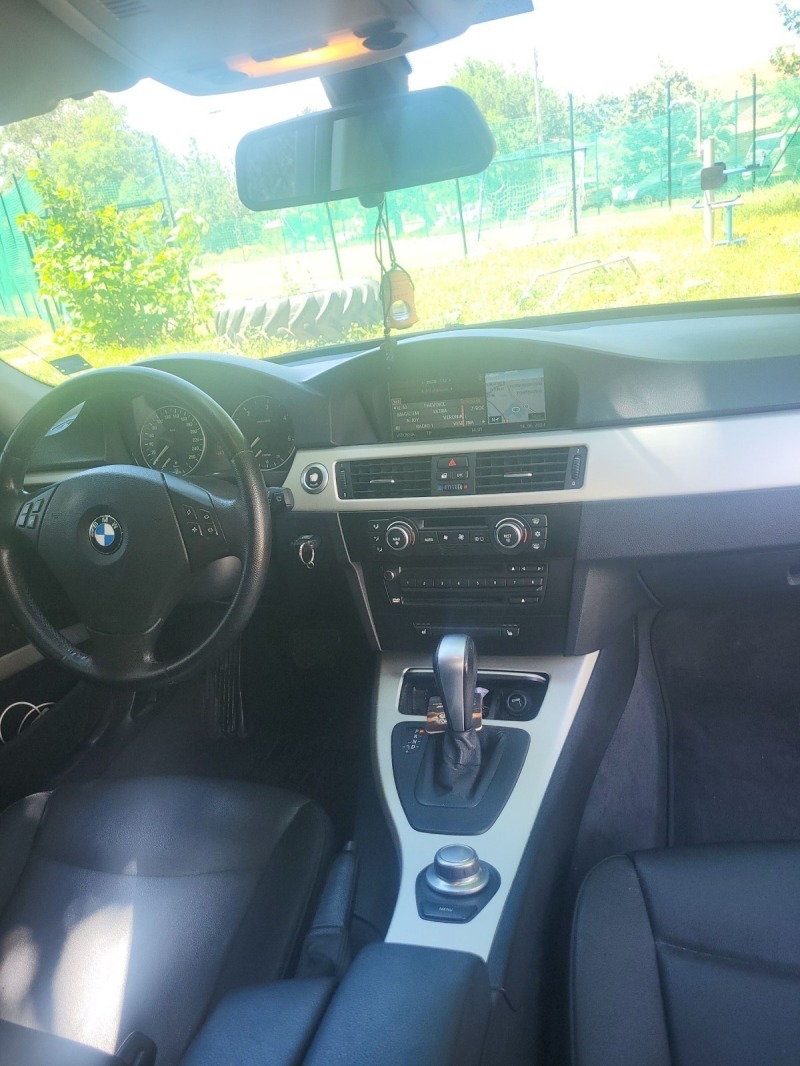 BMW 320, снимка 1 - Автомобили и джипове - 46292837