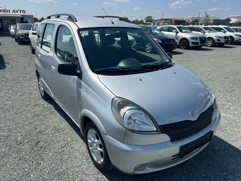 Toyota Yaris verso (KATO НОВА), снимка 3 - Автомобили и джипове - 47059553