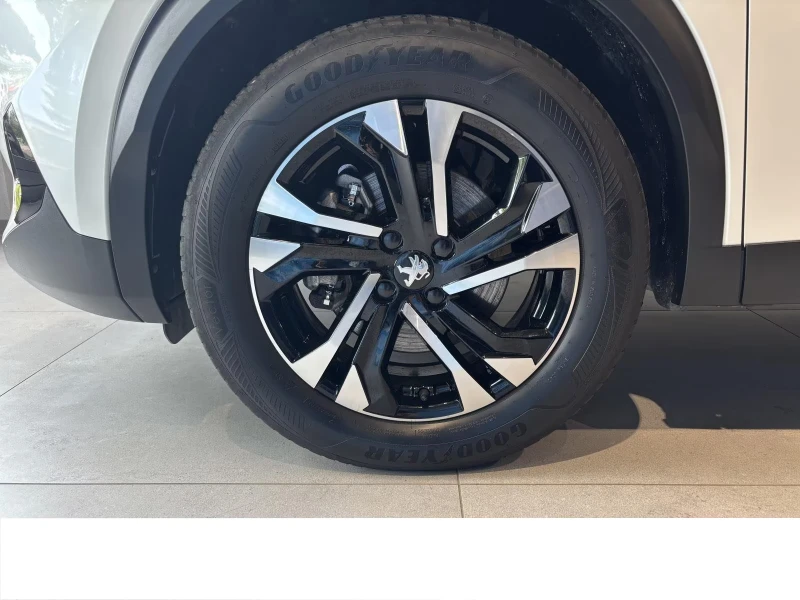 Peugeot 2008 Allure, снимка 2 - Автомобили и джипове - 53048361