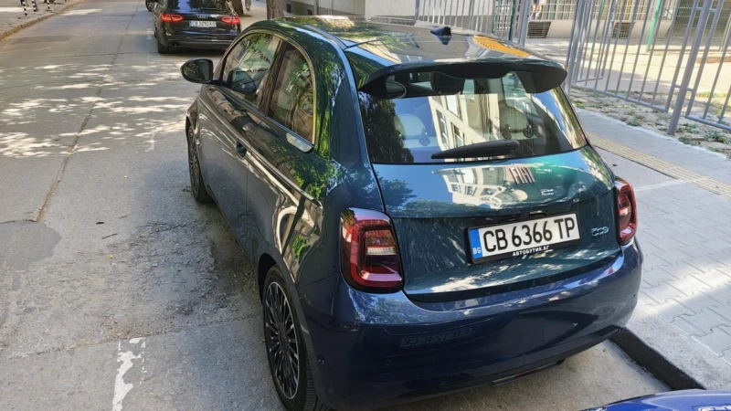 Fiat 500e, снимка 3 - Автомобили и джипове - 52502146