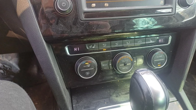 VW Passat 135 000km, Distronic, Подгрев волан, EURO6, снимка 10 - Автомобили и джипове - 52166777