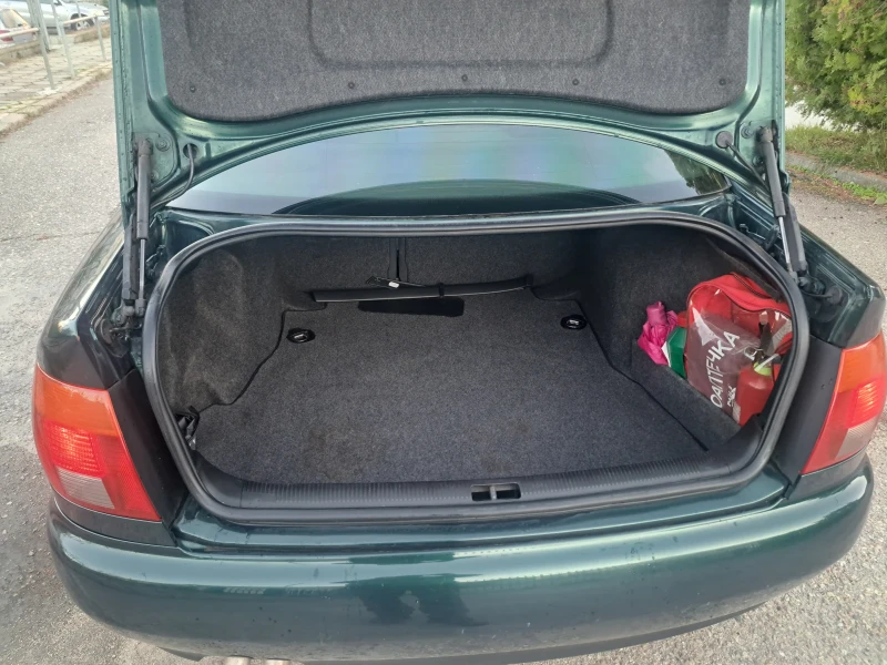 Audi A4, снимка 9 - Автомобили и джипове - 52409451