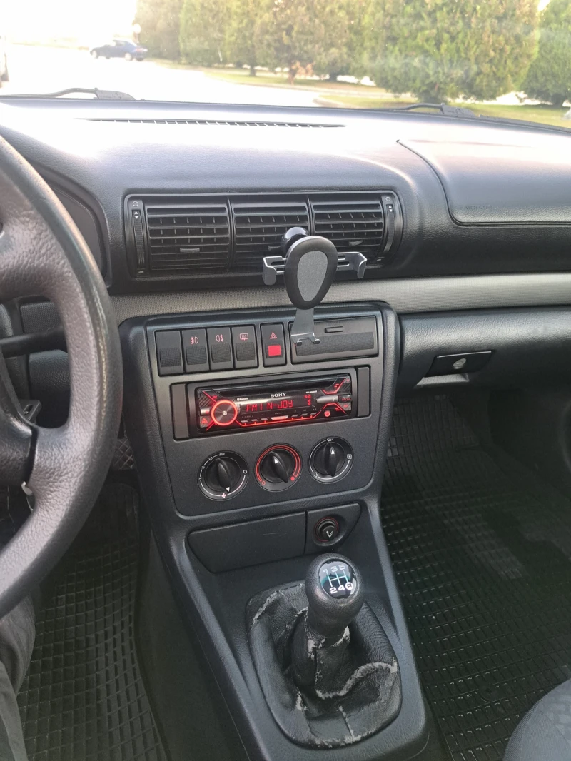 Audi A4, снимка 6 - Автомобили и джипове - 52409451