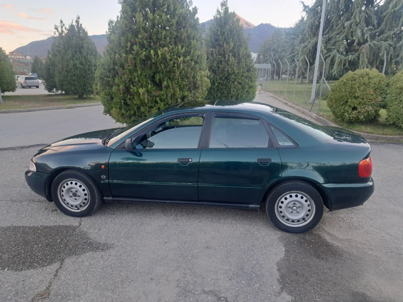 Audi A4, снимка 2 - Автомобили и джипове - 52409451
