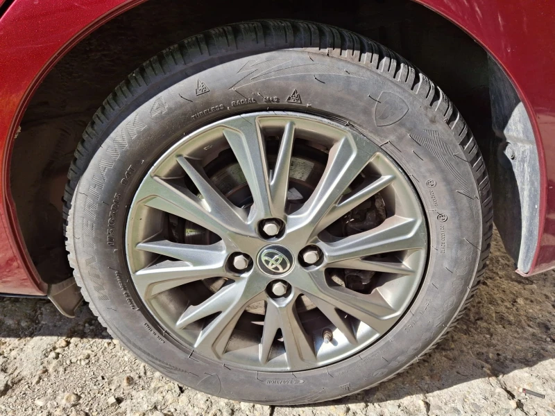 Toyota Yaris - 27950 лв. - 43350734 | Car24.bg