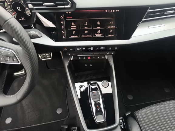 Audi A3 Sportback 40 TFSI Quattro S-line = NEW = Гаранция - изображение 7