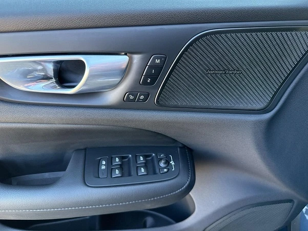 Volvo S60 B5 AWD = Ultimate Dark =  | Mobile.bg   4