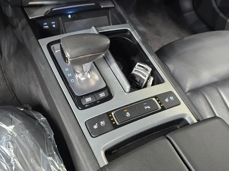 Genesis G80 3.3 AWD, снимка 9 - Автомобили и джипове - 54422472