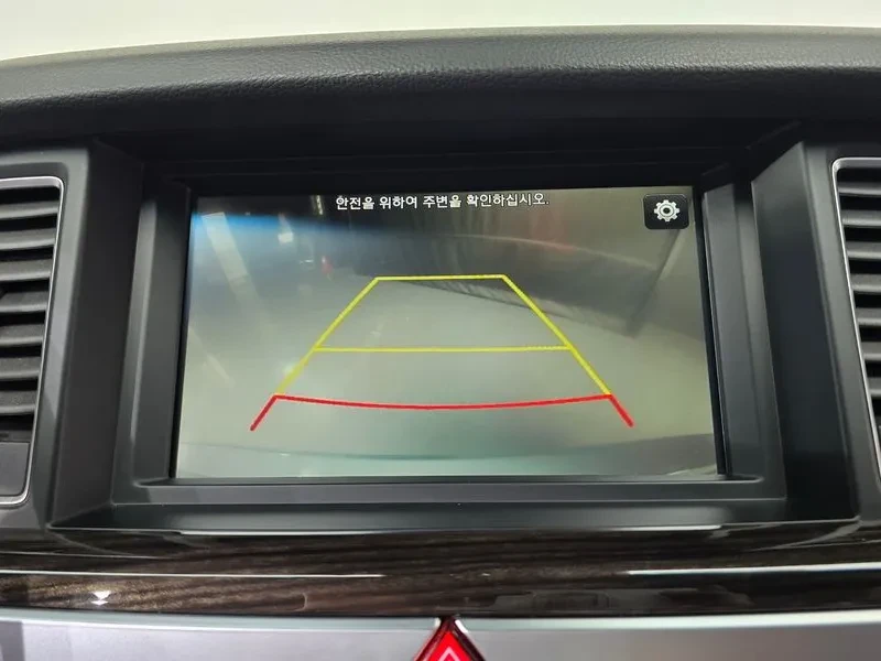 Genesis G80 3.3 AWD, снимка 14 - Автомобили и джипове - 54422472