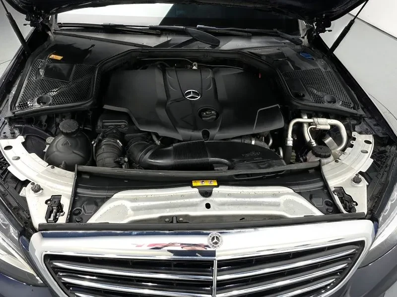 Mercedes-Benz C 220 D Exclusive, снимка 5 - Автомобили и джипове - 54882058