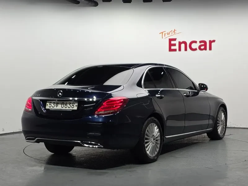 Mercedes-Benz C 220 D Exclusive, снимка 2 - Автомобили и джипове - 54882058