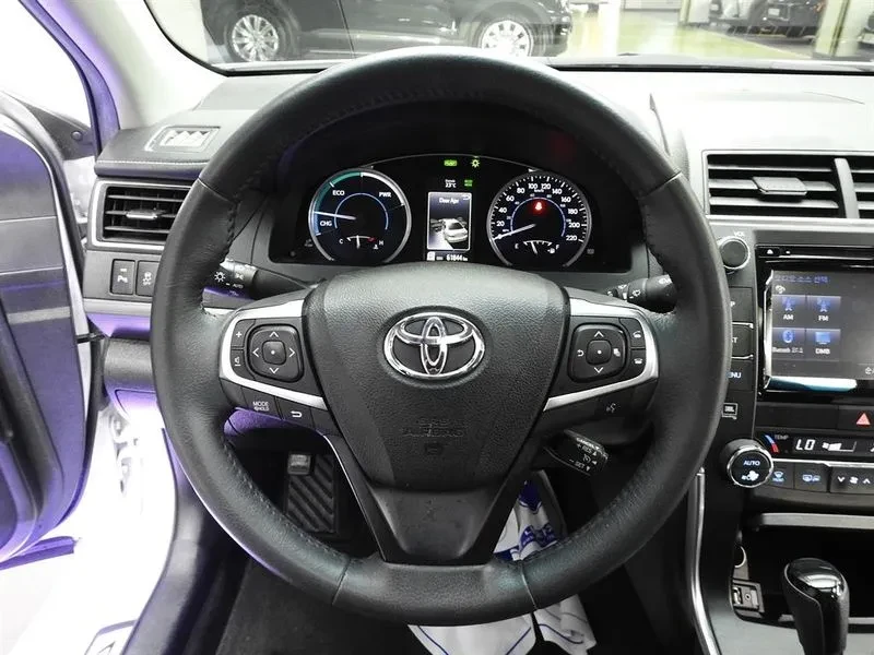 Toyota Camry Hybrid Xle, снимка 7 - Автомобили и джипове - 55831222