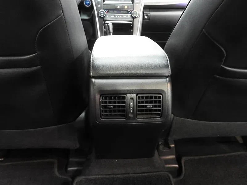 Toyota Camry Hybrid Xle, снимка 10 - Автомобили и джипове - 55831222
