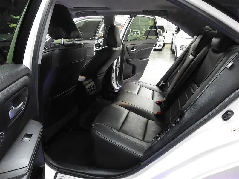 Toyota Camry Hybrid Xle, снимка 12 - Автомобили и джипове - 55831222