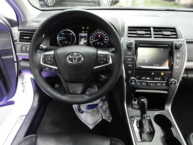 Toyota Camry Hybrid Xle, снимка 8 - Автомобили и джипове - 55831222