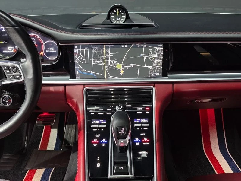 Porsche Panamera 2.9 DGP Automatic, снимка 14 - Автомобили и джипове - 55906397