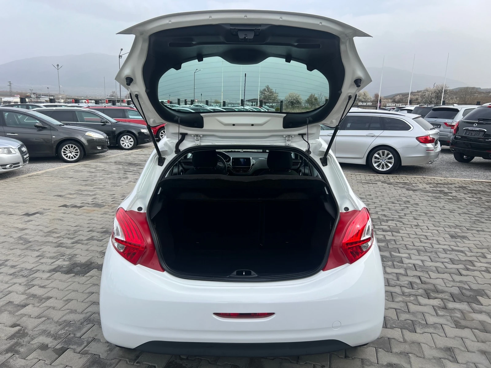 Peugeot 208 1.4HDI*LED*TOP* | Mobile.bg   17