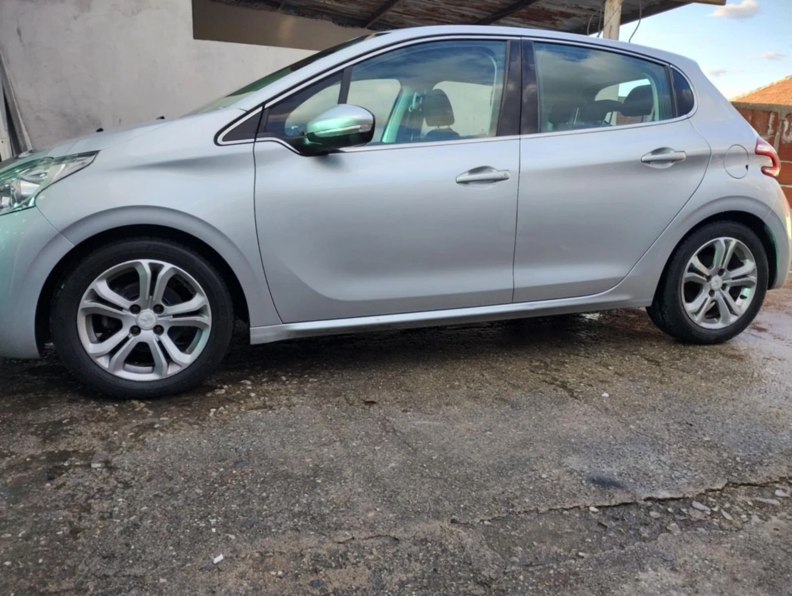 Peugeot 208 | Mobile.bg — изображение 1