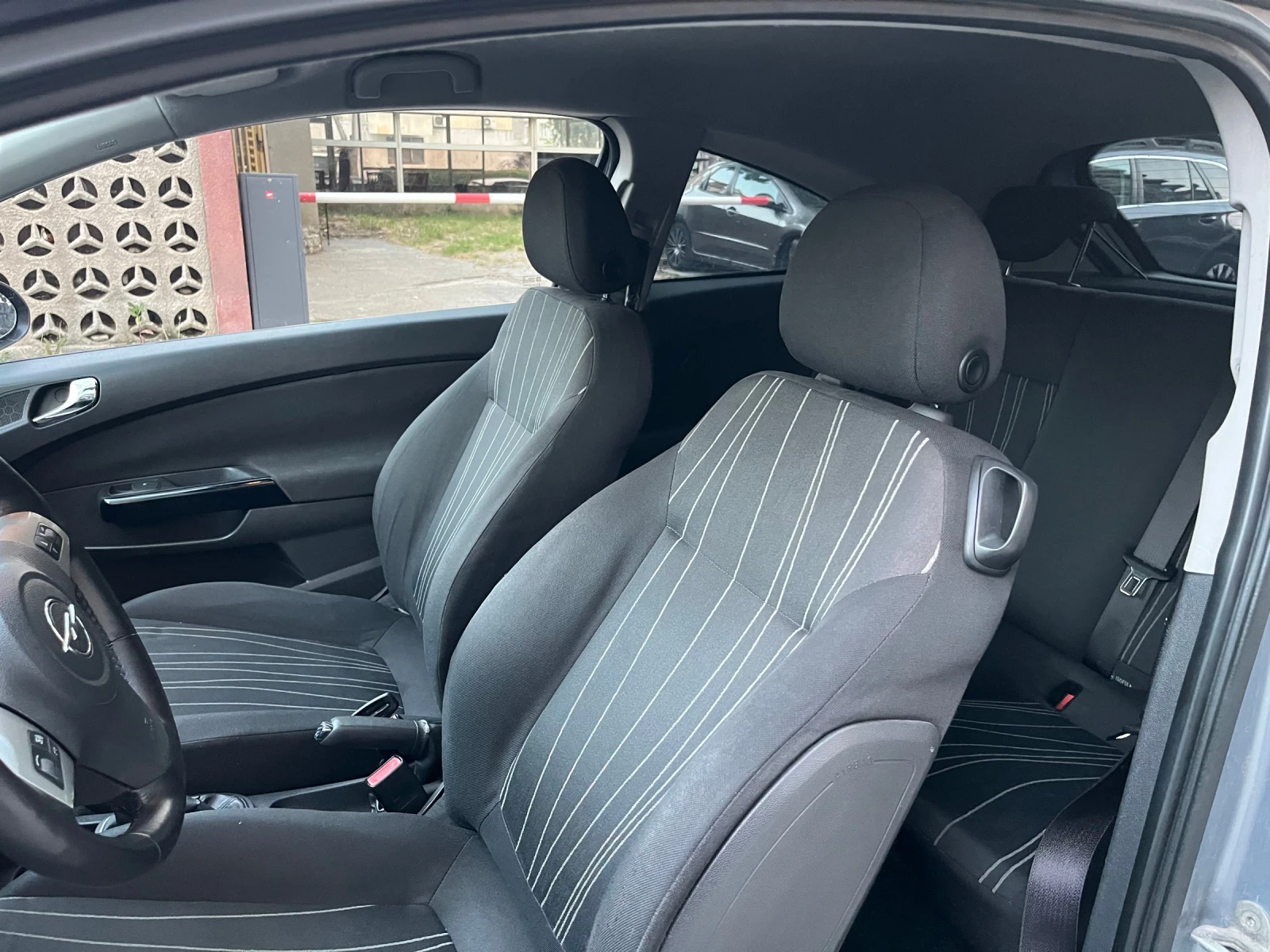 Opel Corsa 1.2 - изображение 5