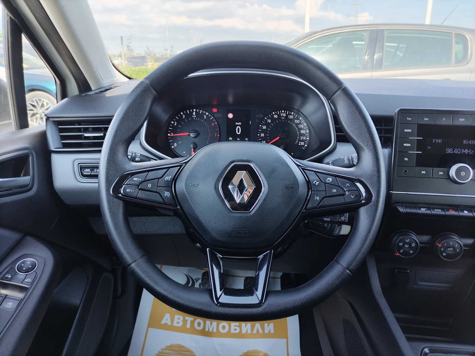 Renault Clio 1.0TCe/ 100к.с./Life - изображение 9