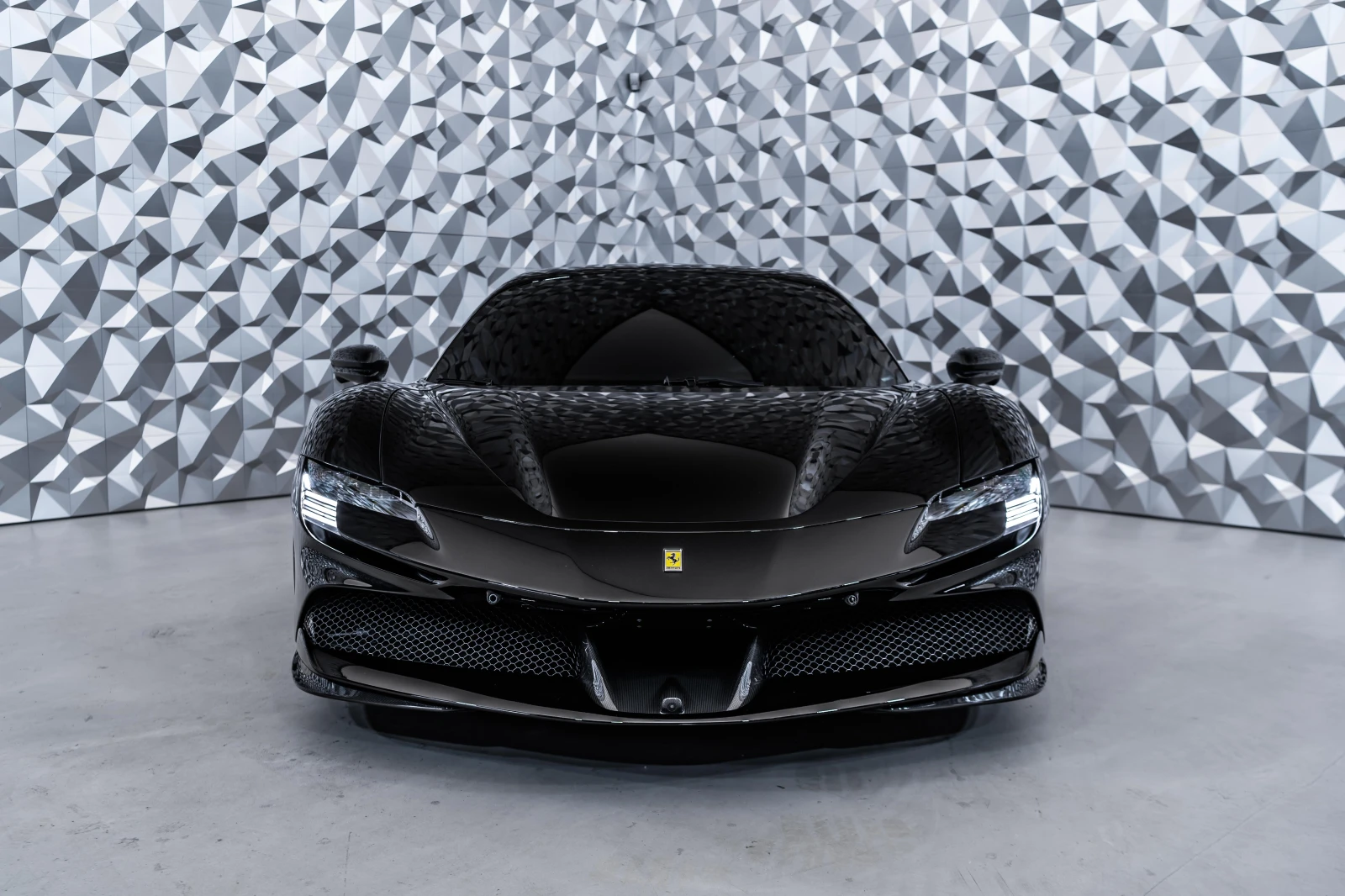 Ferrari SF 90 Spider Assetto Fiorano / Carbon / Daytona - изображение 2