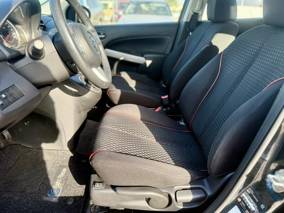 Mazda 2 1.3 - изображение 9