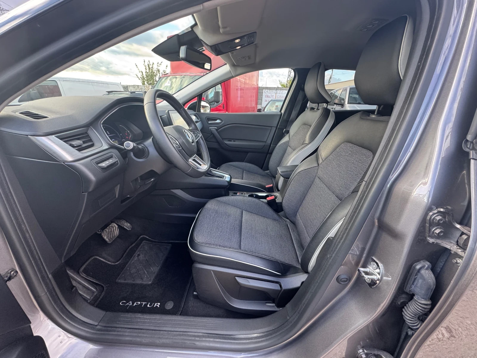 Renault Captur 1.6E-Tech Hibrid 58000км  - изображение 9