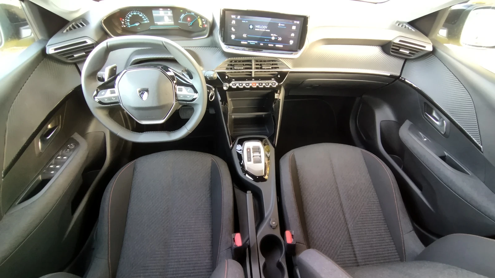 Peugeot 208 MHEV Швейцария - изображение 10